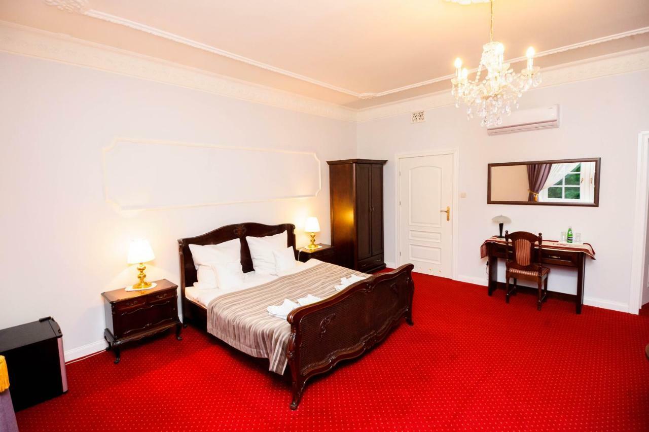 Hotel Dwor Sójki 外观 照片