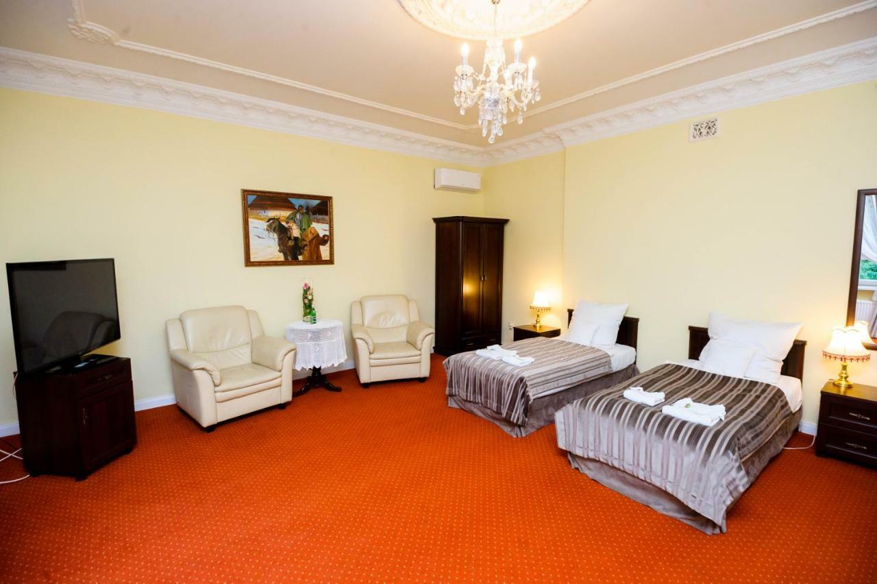 Hotel Dwor Sójki 外观 照片