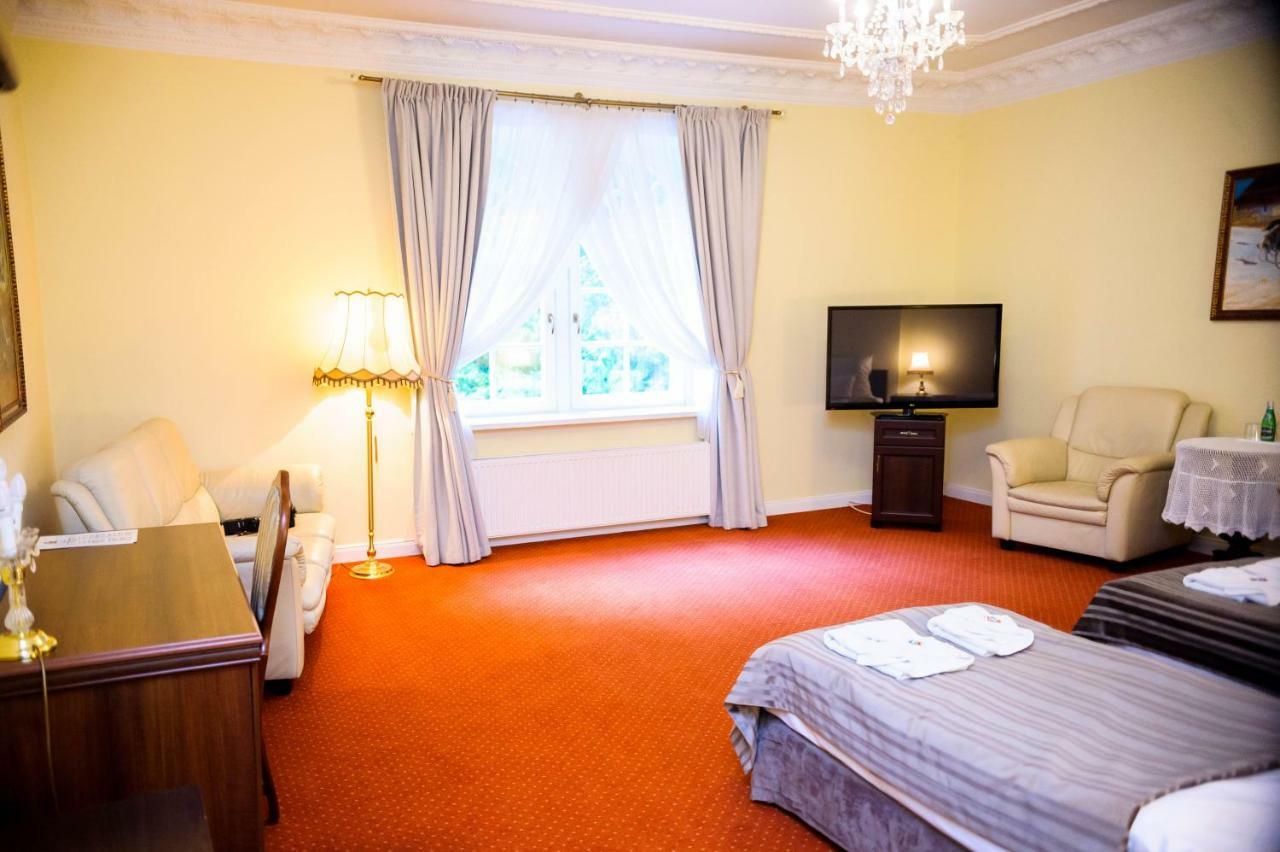 Hotel Dwor Sójki 外观 照片