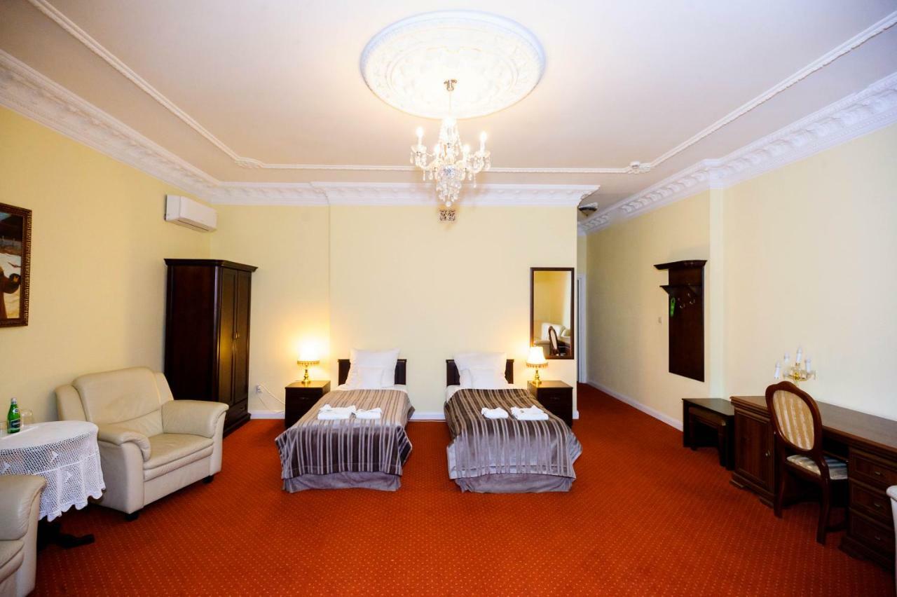 Hotel Dwor Sójki 外观 照片