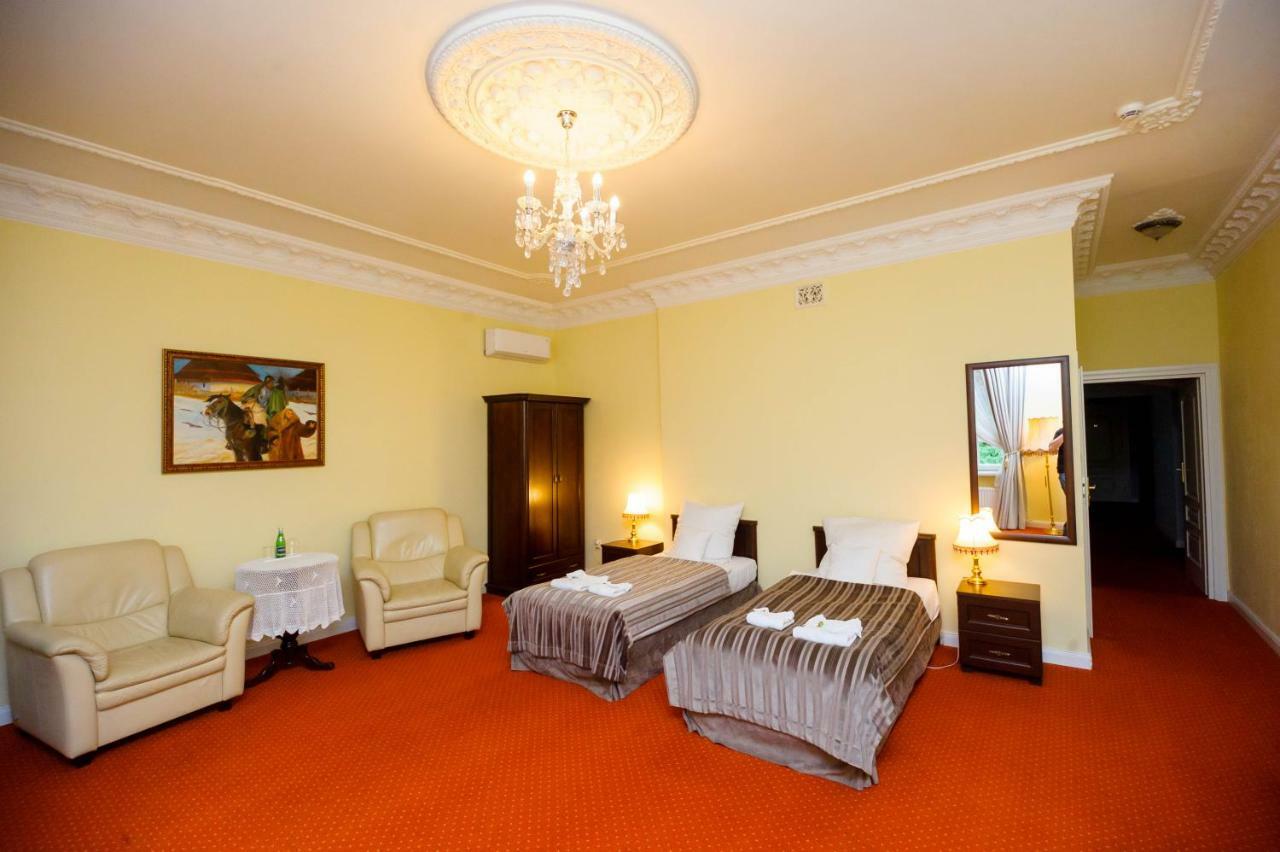 Hotel Dwor Sójki 外观 照片