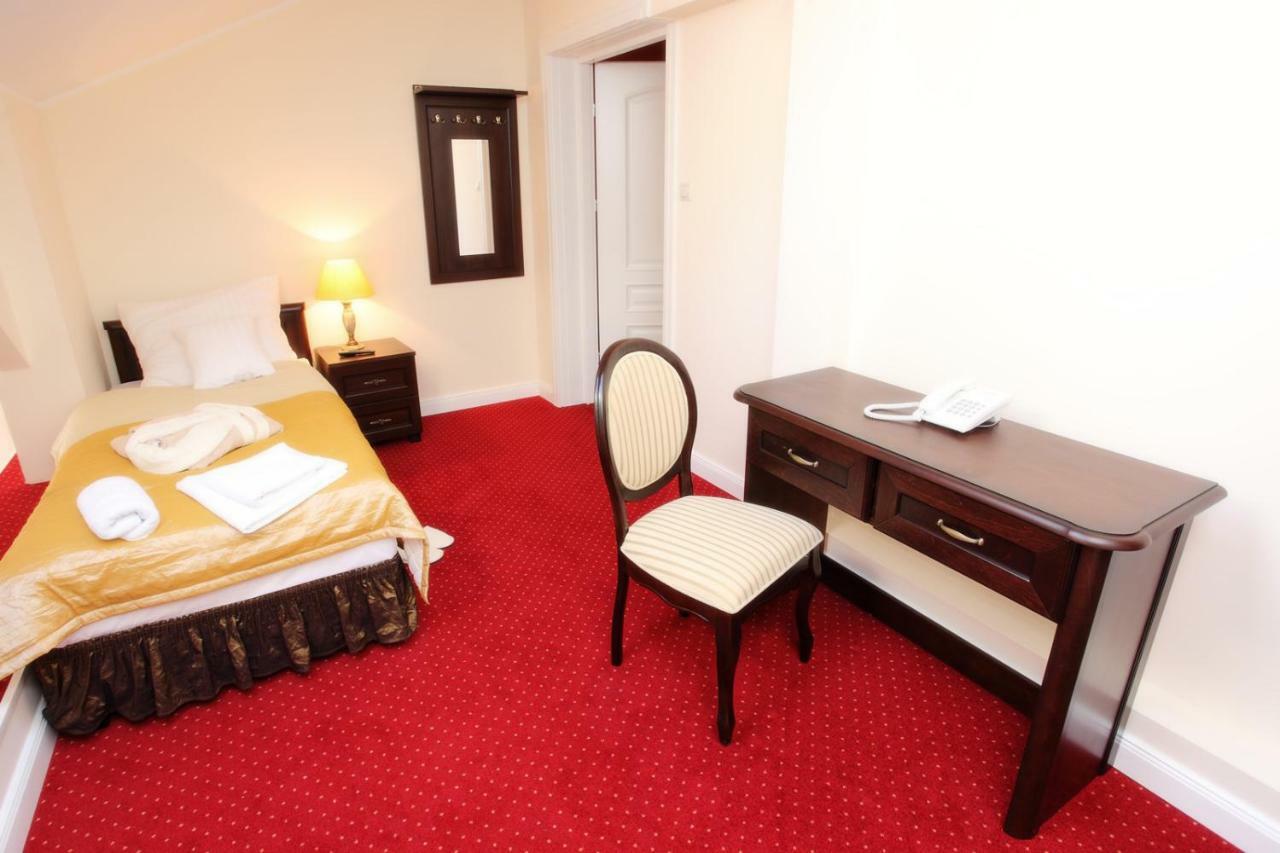 Hotel Dwor Sójki 外观 照片